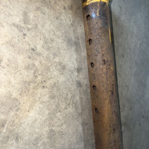 IHC Farmall Cub, Cub Low Boy Front Axel Knee Antique Tractor