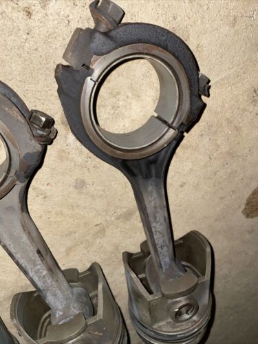 Farmall 300 C169 Pistons