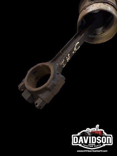 IH Farmall C Piston W/Connecting Rod Antique Tractor