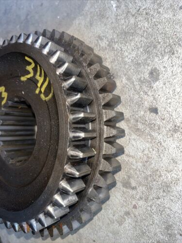 Farmall IH 2nd 3rd drive gear Tractor 360564R1 330 340 504