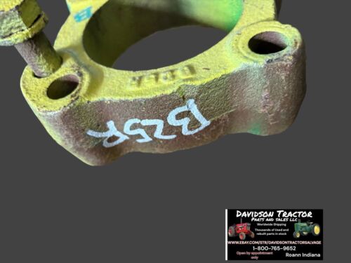 John Deere Unstyled B Original Wheel Hub Clamp Part# B25R Antique Tractor