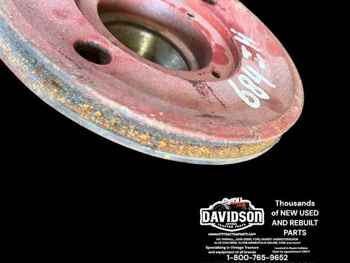 International 574 D239 Engine Crankshaft Pulley  3138838R2 Antique Tractor