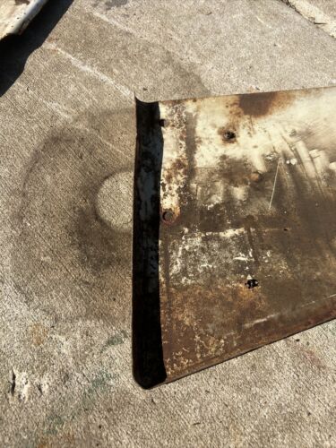 International IH Farmall 706 Front RIGHT Side Panel