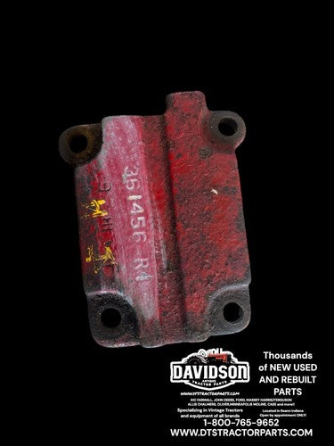 Farmall IH 230 240 300 350 400 450 Hydraulic Spool End Cover 361456R1