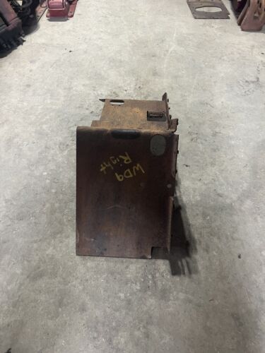 IHC Mcormick WD9 RIGHT foot platform W9 Diesel International Antique tractor