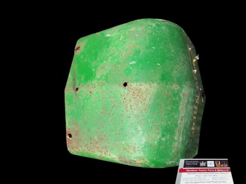 JOHN DEERE Late Model  B NOSE CONE GREAT SHAPE!