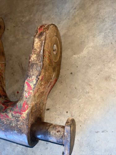 Center Steering Arm IH International 531235R1 USED 1066