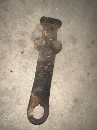 International Harvester  444 Tractor Arm-steering 398189R11 Antique Tractor
