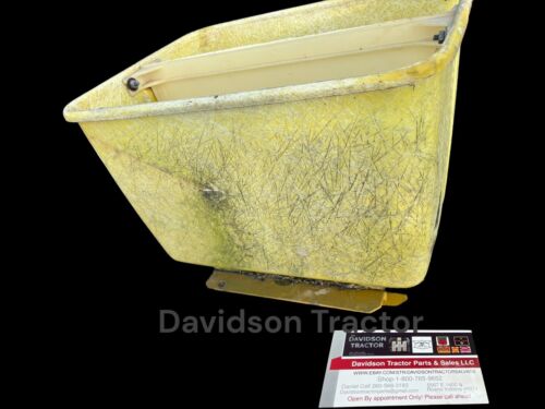 John Deere Planter Box W/Lid A22688