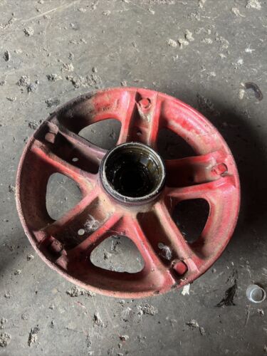 IHC W-9 WD9 McCormick Tractor Front Hub 8713 DA Antique Tractor