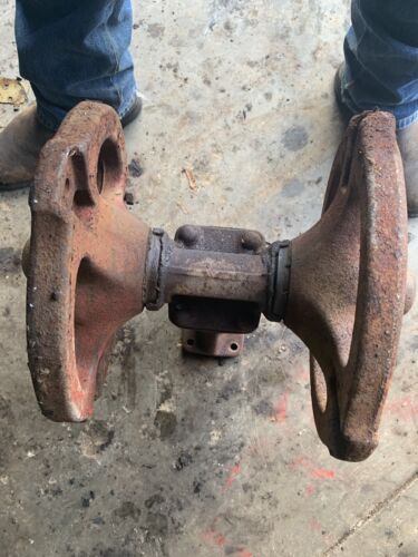 Farmall IH B BN tractor main front end pedestal + hubs - cap 3 bolt style hub