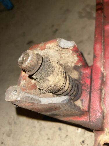 International IH Farmall 756 Right Hydraulic Couplers 706 806 856