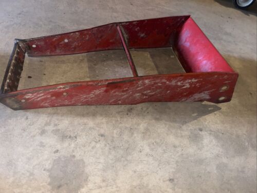 International Farmall 56 66 86 series Tractor IH steps to platform or cab