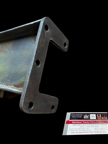 John Deere Unstyled B Radiator Side B396R Small Letter