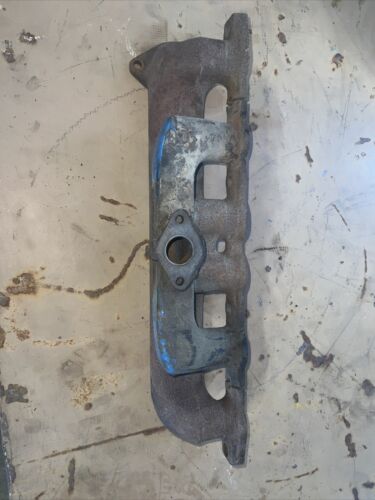 Ford 2000 Gas tractor good useable engine motor exhaust manifold w/ muffler