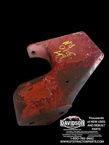 FARMALL 300 340 350 UTILITY. FRONT BOLSTER SUPPORT BRACKET Right SIDE 362381R1