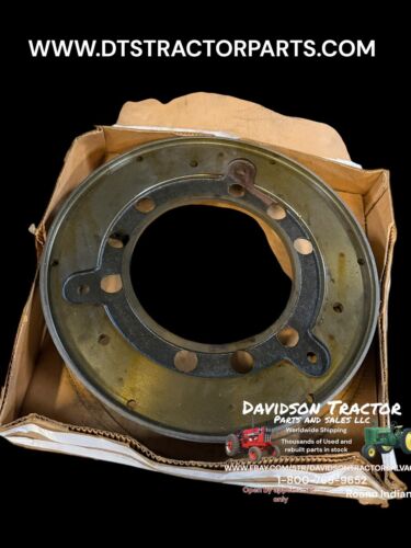 R41179 Genuine John Deere New Old Stock Clutch Cover 3010 JD500 600 Tractor