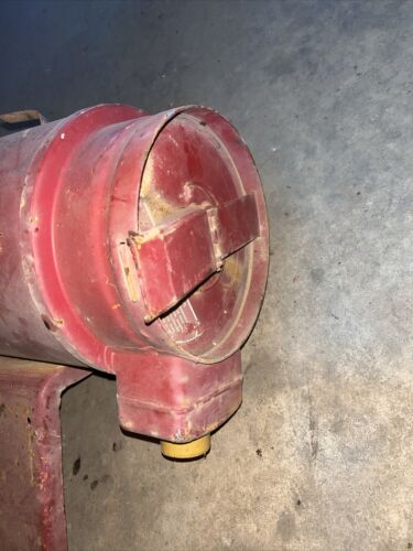 McCormick Farmall 806 IH tractor ORIGINAL 301 gas motor air cleaner assembly