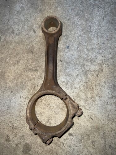 John Deere 2510 Connecting Rod T200071