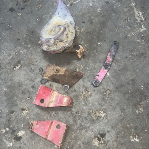 IHC Farmall 460 Gas Horn W/4 Misc Brackets