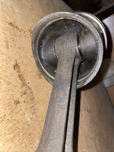 International Piston/Connecting Rod Assy-engine 318377R2 D282