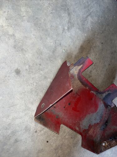 International Farmall 706 IH tractor original hydraulic valve cover panel