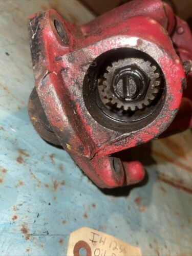 Case IH 1256 Engine Oil Pump 332521R1