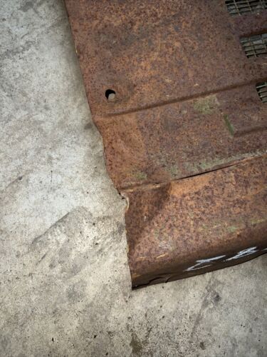 JOHN DEERE B GRILL GRILLE WITH SCREEN LEFT HAND ORIGINAL