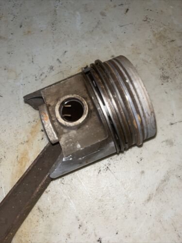 Farmall 300 Piston w/Connecting rod