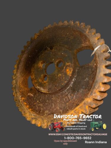 T24772 Gear John Deere parts 450, 570, 400, 544, 350, 440, 300, 180