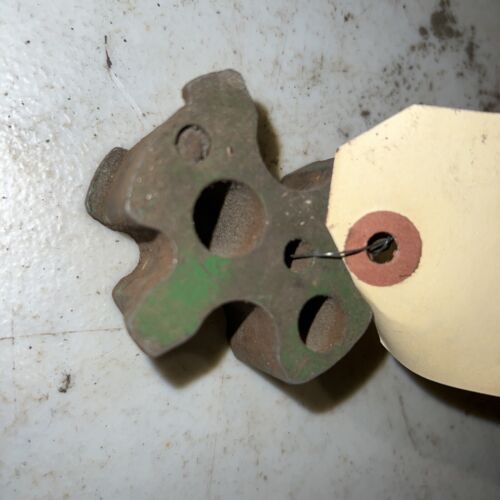 John Deere 20 series Tractor hydraulic line guide bracket Tag #112