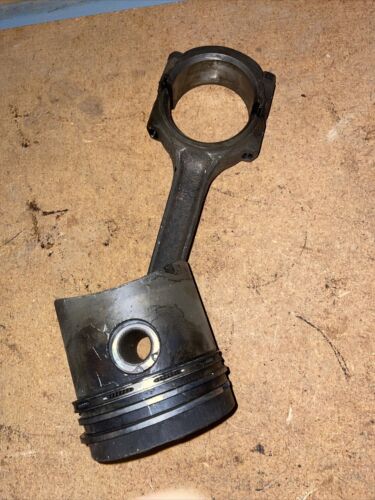 International Piston/Connecting Rod Assy-engine 318377R2 D282