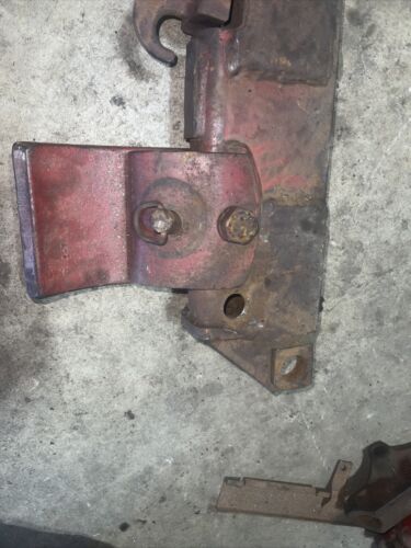 Farmall 706 row crop Tractor fasthitch main 2pt hitch Left L complete pocket