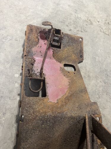 IHC Mcormick WD9 RIGHT foot platform W9 Diesel International Antique tractor