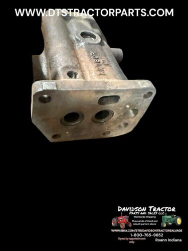 1957 John Deere 620 Tractor Rockshaft Hydraulic Valve Housing F2760R F2606R