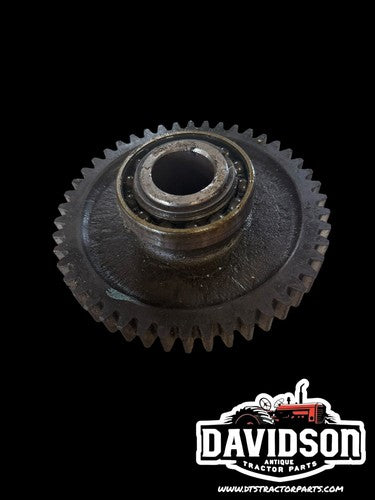 IH International 584 Transmission Shaft W/ gear Antique Tractor