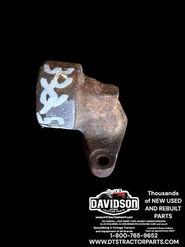 International Farmall 806 1026 1256 Oil Cooler Elbow 332554R1 Antique Tractor