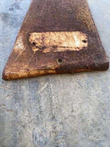 Farmall 806 Tractor IH IHC radiator  right side cover panel