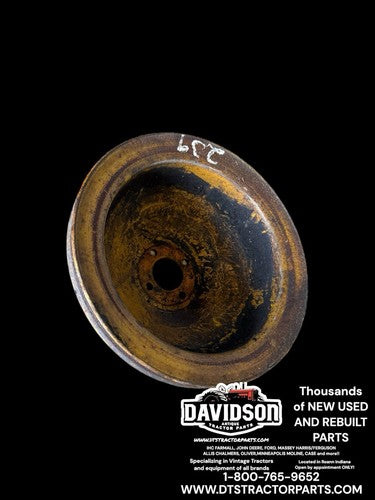 International 574 674 2500 A,B TD8E 125 E D239 Fan Pulley Antique Tractor