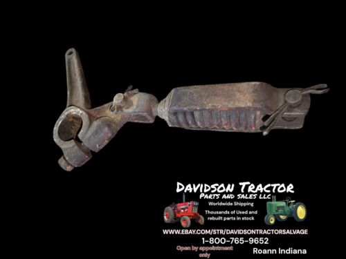 USED BRAKE OPERATING LEVER FOR FARMALL H HV M MV TRACTORS 6949D