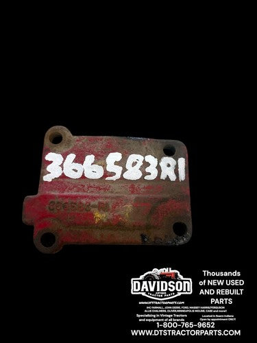 366583R1 IHC Farmall 230 240 Hydraulic Valve Cover Antique Tractor