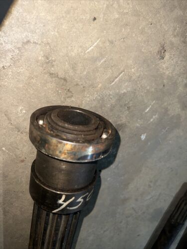 Farmall 400 450 560 RC IH Tractor transmission drive gear main shaft