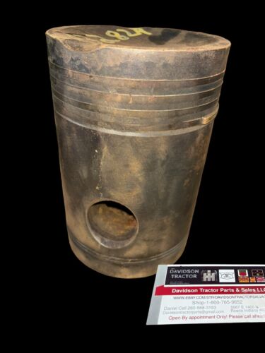 John Deere A A3282R JD Tractor engine motor piston