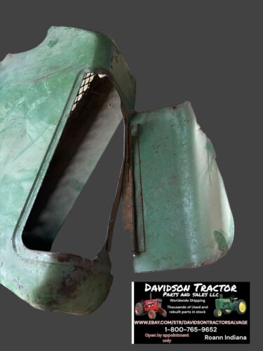 Used John Deere AR32572 Left Hand Rockshaft cover 3010, 3020, 4010, 4020