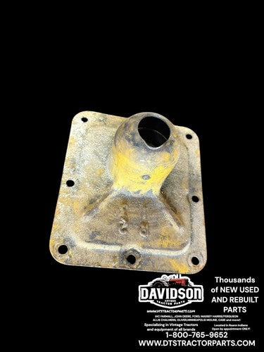 Farmall Cub IH RC tractor ORIGINAL transmission gear shifter cover
