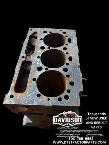 3711164A-1 Perkins 3.152 Engine Block Massey Ferguson 240 Antique Tractor