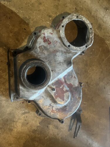 IH Farmall 504 D D188 Timing cover 308407R1