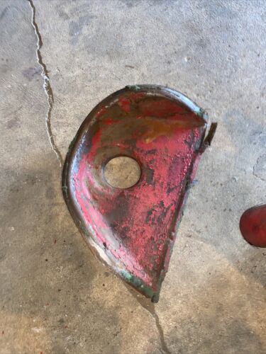 FARMALL 300 350 UTILITY AIR CLEANER ASSEMBLY