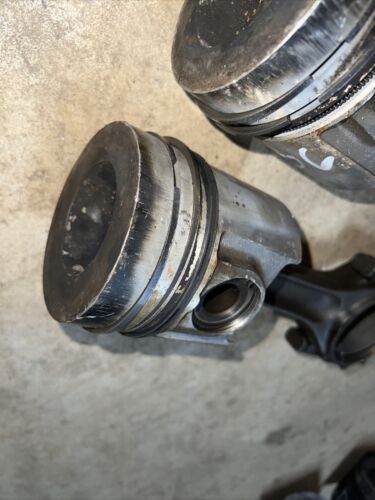 Case International D206 Used Pistons W/Rods Set (4) 574 584 595