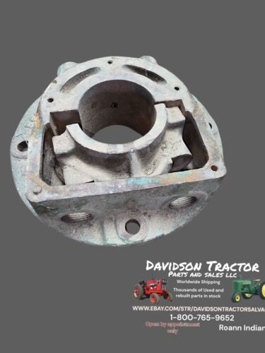 John Deere Unstyled G Left Hand Bearing Housing F66R